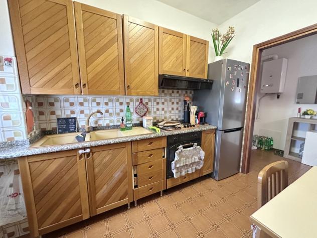 BAGNO DI GAVORRANO IN ZONA CENTRALE AMPIO APPARTAMENTO CON GARAGE E CANTINA - Foto 8