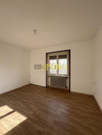 AMPIO QUADRILOCALE CON GIARDINO IN CONTESTO BIFAMILIARE – SENZA SPESE CONDOMINIALI - Foto 15
