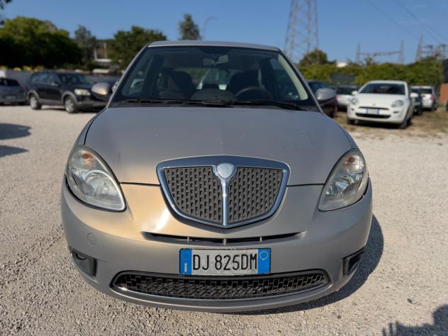 Lancia Ypsilon 1.3 MJT 90 CV Oro Giallo - Foto 7