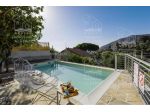 Alassio, trilocale ad uso vacanza in complesso con piscina