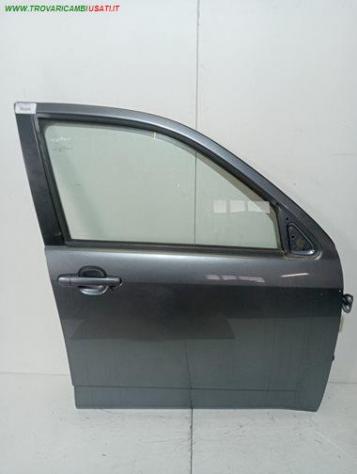 PORTA ANT. DX GRIGIO MEDIO MET. CON AL / SE / MANIGLIA 999-U1559915 Carrozzeria  Lamierati esterni  Porte  Porta ant. dx. DAIHATSU - TERIOS - 2006  20