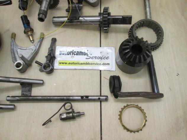 112534543R KIT INGRANAGGI CAMBIO MANUALE RENAULT TWINGO 1.2 43KW 5M 3P (2009) RICAMBIO USATO - Foto 6