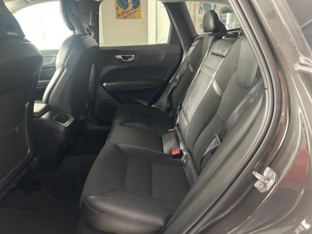 VOLVO XC60 B4 (d) AWD Geartronic Momentum Pro rif. 23713085 - Foto 9