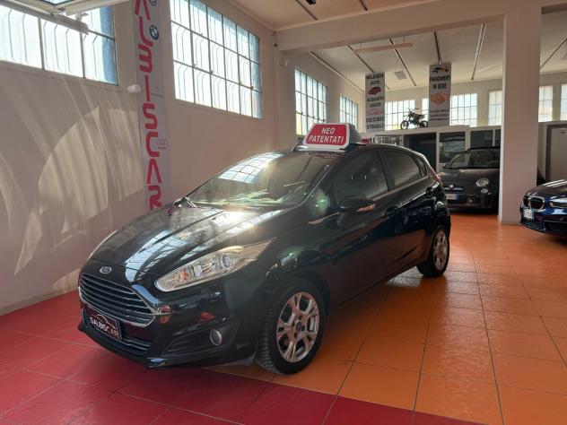 Ford Fiesta 1.5 TDCi 75CV 5 porte Titanium - Foto 2