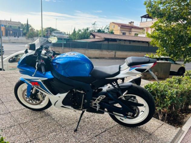 SUZUKI GSX R 600 TUTTO INCLUSO ANCHE PASSAGGIO! DEPOTENZIATA rif. 24114028 - Foto 5
