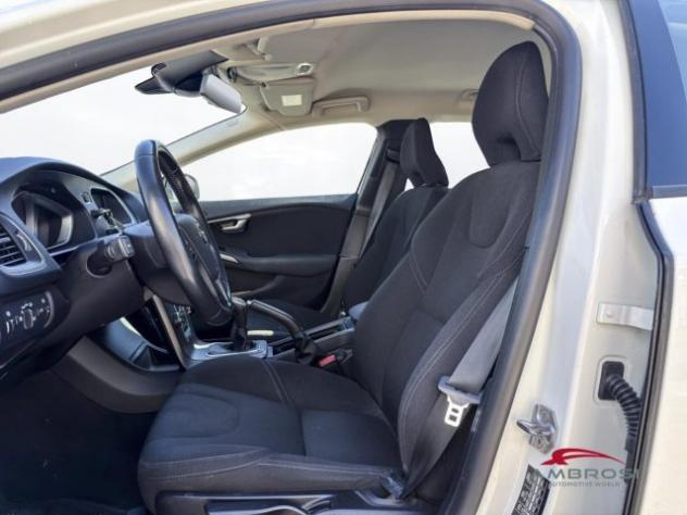 VOLVO V40 Cross Country D2 Kinetic - PER OPERATORI DEL SETTORE rif. 24143526 - Foto 9