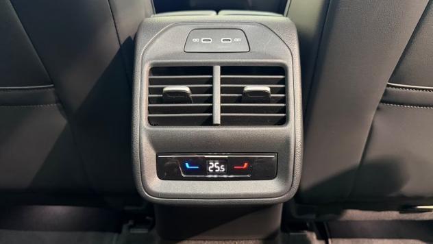Volkswagen Passat Variant 2.0 TDI SCR EVO 110kW Business DSG Camera 360° LED 17" - Foto 10