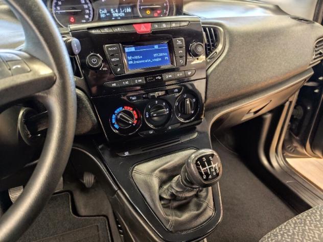 LANCIA Ypsilon 3ª serie Ypsilon 1.0 FireFly 5 porte S&S Hybrid UnYca - Foto 9