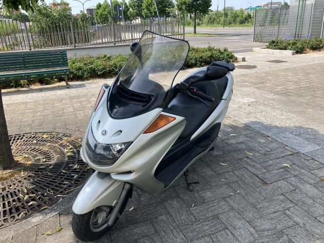 YAMAHA MAJESTY 250 ANNO 2002 - Foto 6