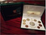 Vaticano euro Serie 2010 Proof  con medaglione d'argento -Originale numerato