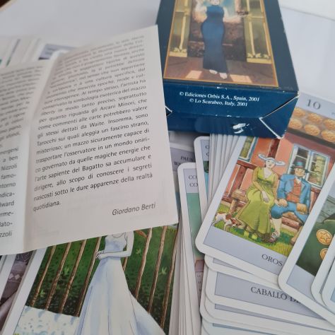 Tarocchi dei Segreti , un mazzo carte divinatorie ,con pieghevole storico - Foto 2