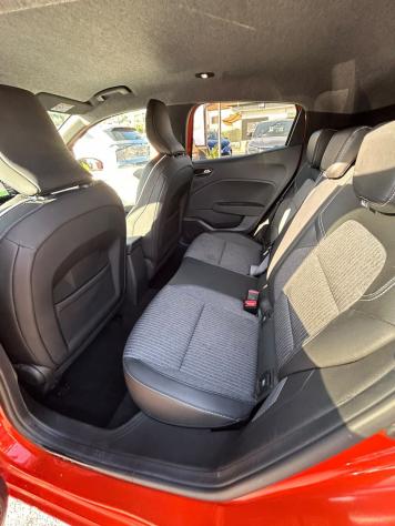 Renault Clio 1.6 E-TECH full hybrid 107KW TECHNO - Foto 8