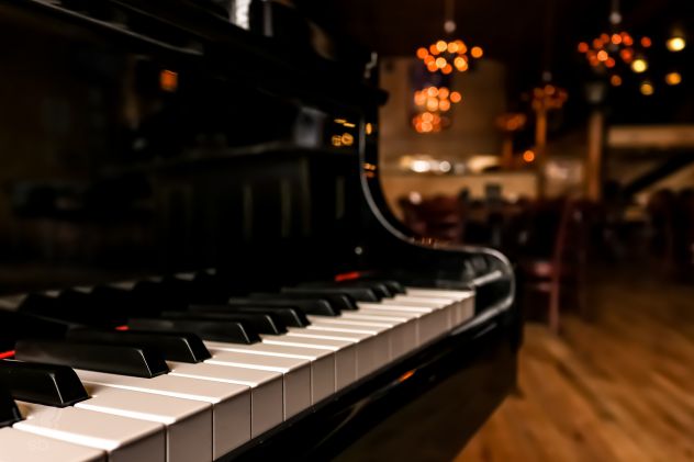 Pianista a Torino per servizi musicali