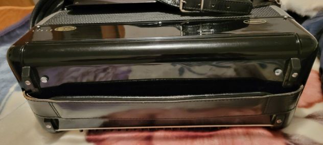 Fisarmonica italiana vintage TITANO Camera tubolare 120 bassi organetto - Foto 4