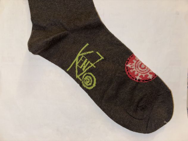 1 PAIO DI CALZE NUOVE DA UOMO FIRMATE ORIGINALI KENZO,MADE IN ITALY,NUMERO 42-44 - Foto 2