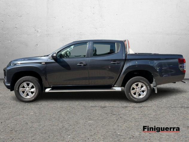 Mitsubishi L200 L200 cl.cab 2.3d Invite Connect 4wd 150cv - Foto 6