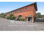 Casa indipendente di 900 m² con più di 5 locali e posto auto in vendita a S &hellip;