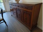 Credenza in legno in stile