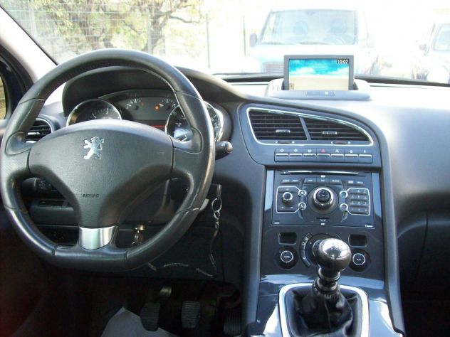 Peugeot 5008 2.0 HDi 150CV Allure Tetto Panoramico - Foto 9