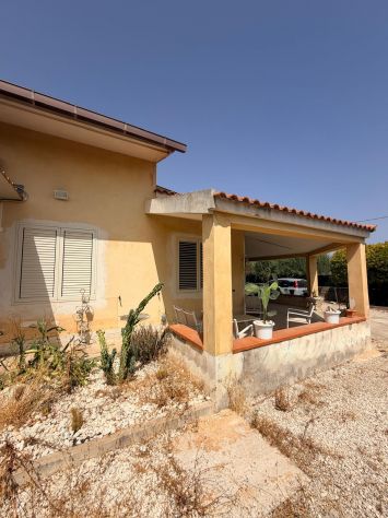 VILLA EXTRAURBANA