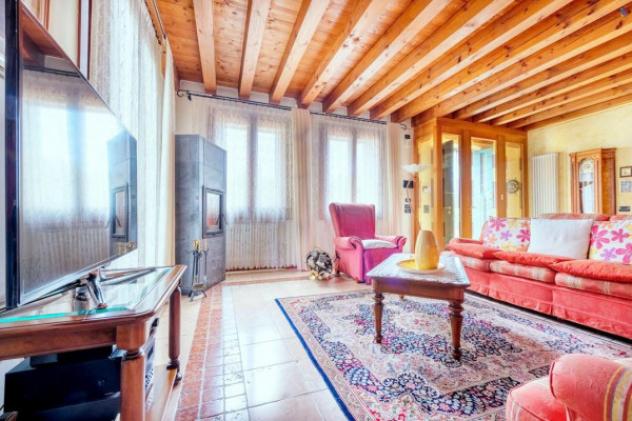 Villa di 605 m² con più di 5 locali e box auto doppio in vendita a Montorso Vicentino - Foto 4