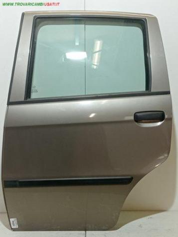 PORTA POST. SX CON AL MAN. E SERR GRIGIO ORO 999-U1310852 Carrozzeria  Lamierati esterni  Porte  Porta post. sx. FIAT - IDEA - 01-10-2003 - 01-12-2012