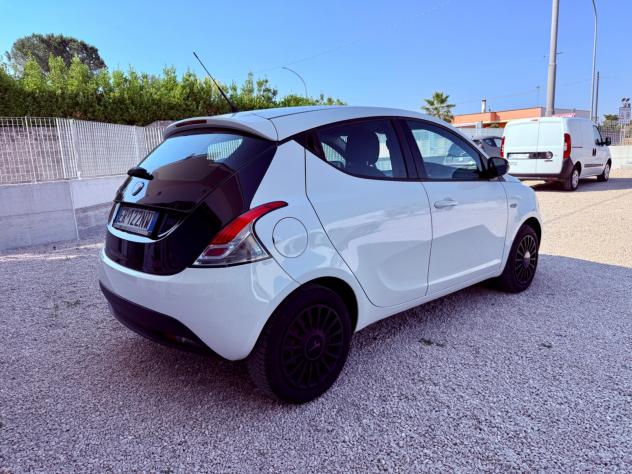Lancia Ypsilon 1.2 69 CV 5 porte Gold - Foto 7