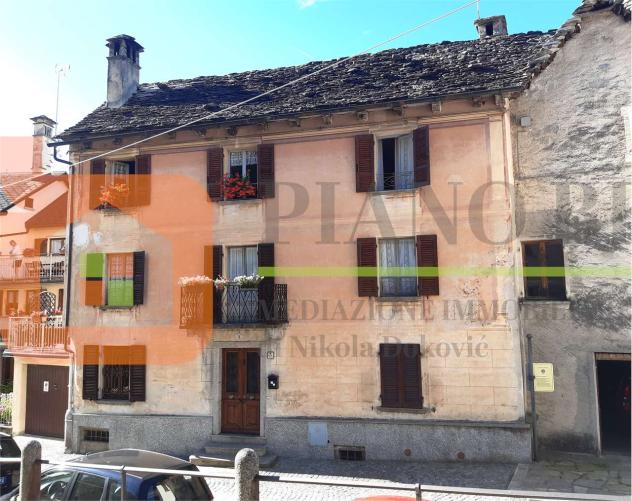V000573 - BELLISSIMA CASA STORICA