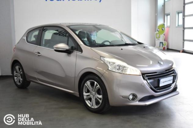PEUGEOT 208 1.4 8V HDi 68CV 3p. Allure rif. 23529881 - Foto 2