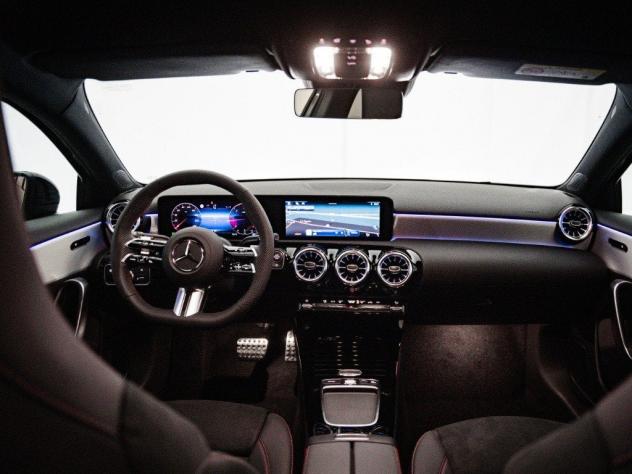 Mercedes-Benz Classe A W177 A 180 d Automatic - Foto 10