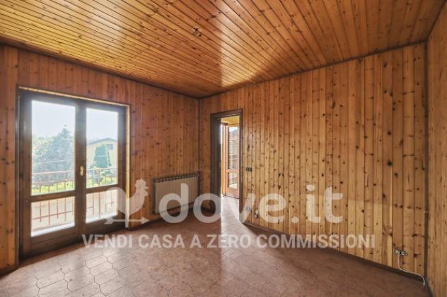 Casa indipendente di 263 m² con più di 5 locali in vendita a Divignano - Foto 6