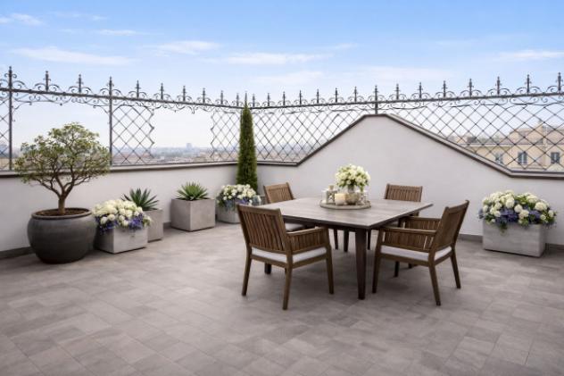 Attico / Mansarda di 200 m² con 5 locali in vendita a Milano - Foto 2