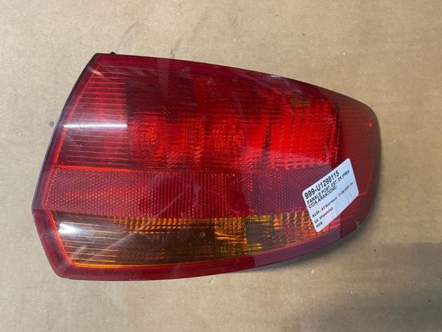 FANALE POST. EST. DX (FRECCIA ARANCIONE) 999-U1298115 Parti elettriche Fanaleria Fanali Fanale post. dx. AUDI - A3 Sportback - 01-09-2004 - 01-06-2