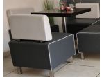 Divanetti singoli per arredo bar su ordinazione