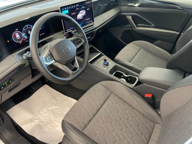 VOLKSWAGEN Tiguan 2.0 TDI 150 CV DSG Edition Plus KM0 MY26 rif. 23769822 - Foto 3