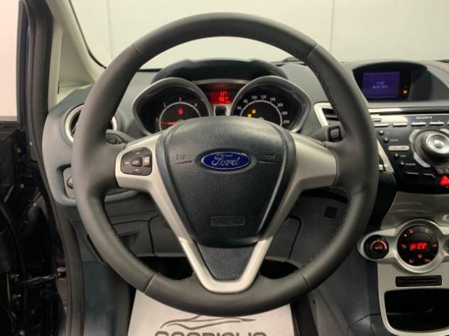 FORD Fiesta 1.4 Diesel 5 Porte Titanium rif. 23824834 - Foto 9