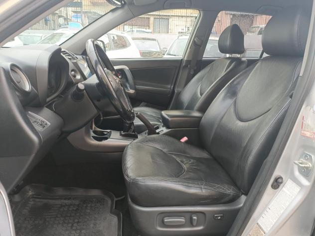 Toyota RAV 4 RAV4 Crossover 2.2 D-4D 177 CV Luxury - Foto 9