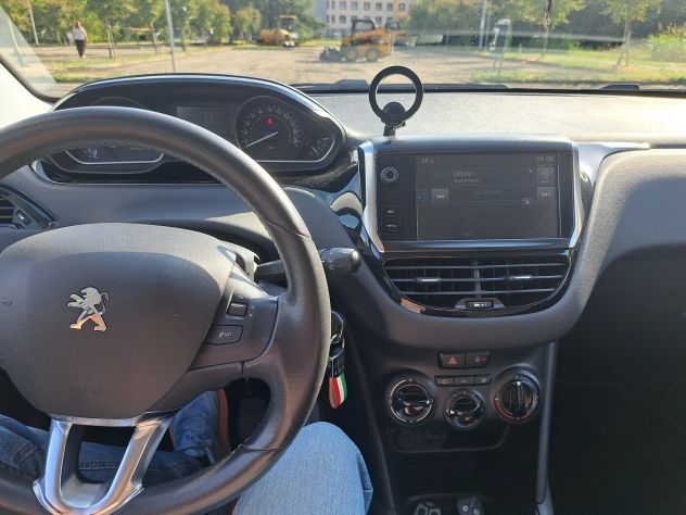 PEUGEOT 208 HDI 1.6 DA VETRINA TENUTA SEMPRE IN BOX, - Foto 2