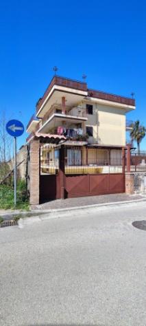 Immobile in asta di 110 m², box auto in vendita a Gricignano di Aversa