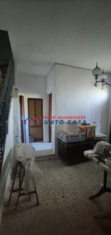 VALDERICE – C/da Blandano – Soluzione indipendente su 2 elevaz. di 170mq ca. + 650mq ca. terreno. Interamente da ristrutturare. Euro 25 mila CL GI - Foto 3