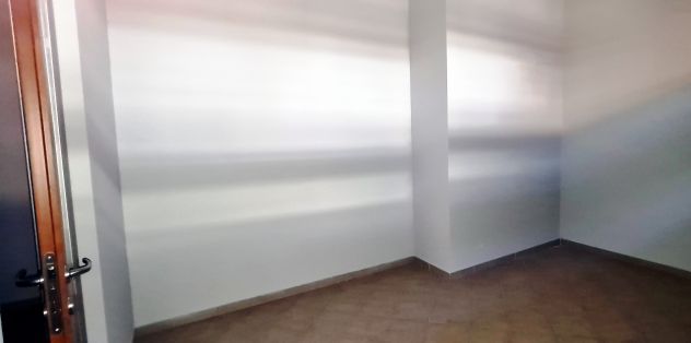 IMPORTANTE USO INVESTIMENTO, VENDESI LOCALE VIA G. BRUNO - VENOSA - Foto 10