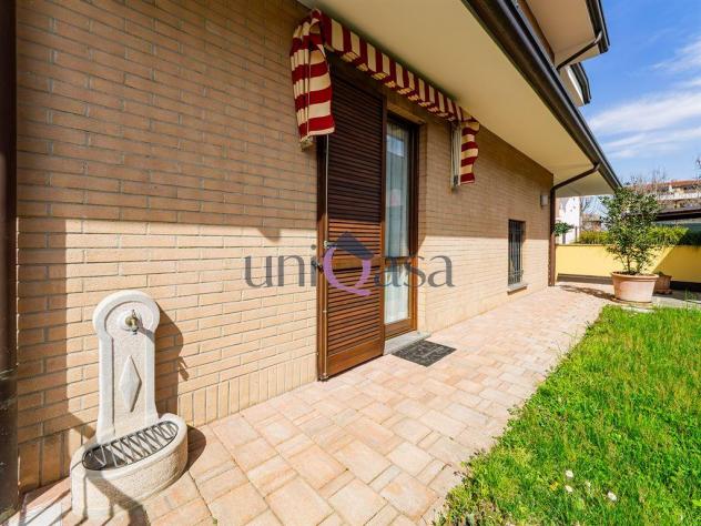 Meda (MB), vendesi villa singola con giardino privato – Eleganza, spazio e comfort per la tua famiglia. - Foto 9