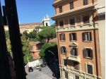 Roma, a pochi passi da stazioni metro San Giovanni (A,B) e Porta Metronia (B).