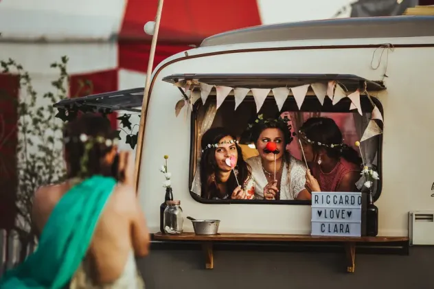 angolo polaroid Photo Booth intrattenimento self-service