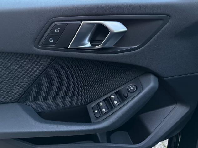 BMW Serie 1 116i 5p. Business Advantage+ NAVI+ CARPLAY+SENSORI - Foto 7