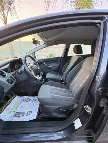 Ford Fiesta 1.2 5 porte con soli 76.000 kilometri - Foto 4