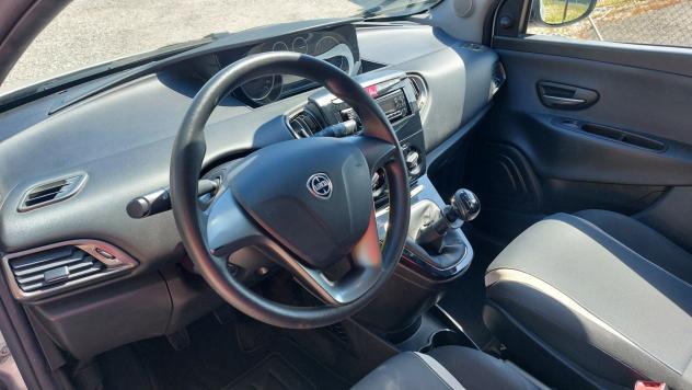Lancia Ypsilon 1.2 69 CV 5 porte Gold - Foto 9