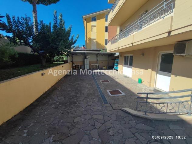 BORGO SANTA MARIA / PU – APPARTAMENTO CON TAVERNA SU CASA BIFAMILIARE (NUDA PROPRIETA') - Foto 14
