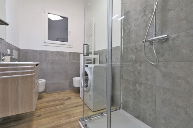 OFFRO CAMERA IN AFFITTO LETTO MATRIMONIALE USO SINGOLA - Foto 4