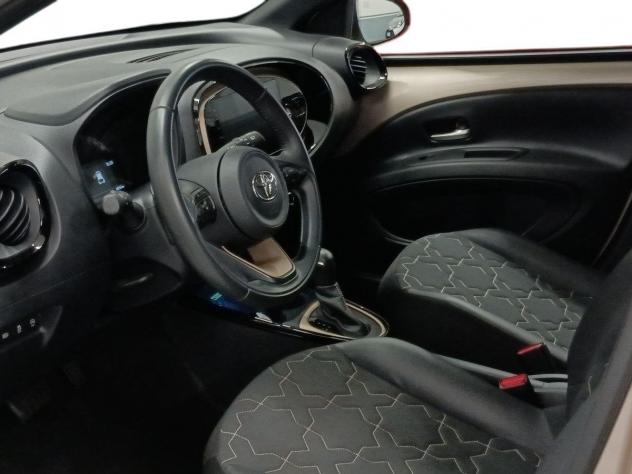 Toyota Aygo X 1.0B (72 CV) Lounge S-CVT - Foto 7